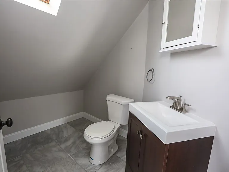 29 Birch Cres #UP — Photo 23