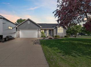 16527 Fieldcrest Ave, Farmington, MN 55024