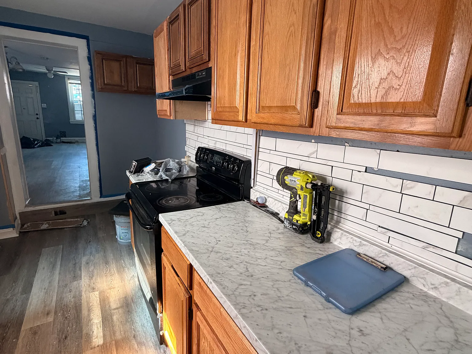 3 bed, 1.5 bath, 1046 sqft, $1,500 — Photo 3