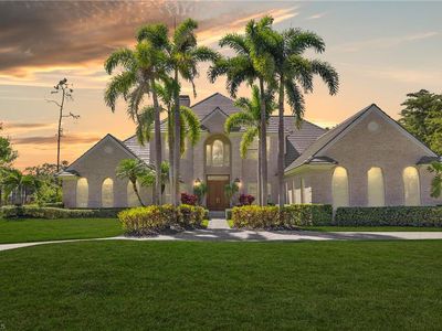 4888 Pond Apple Dr N, Naples, FL, 34119