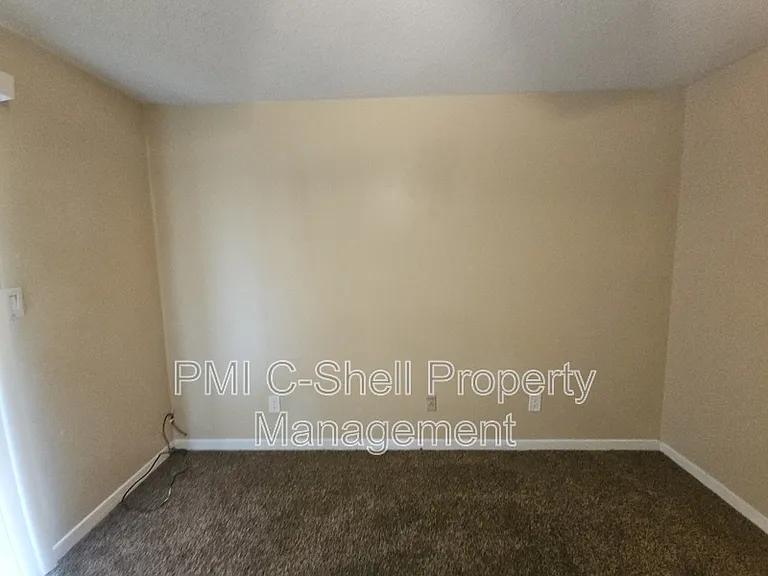 1111 Polk Ave #C — Photo 13
