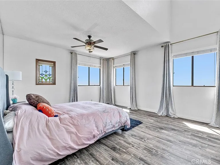 2215 Molino Ave #2215B — Photo 34