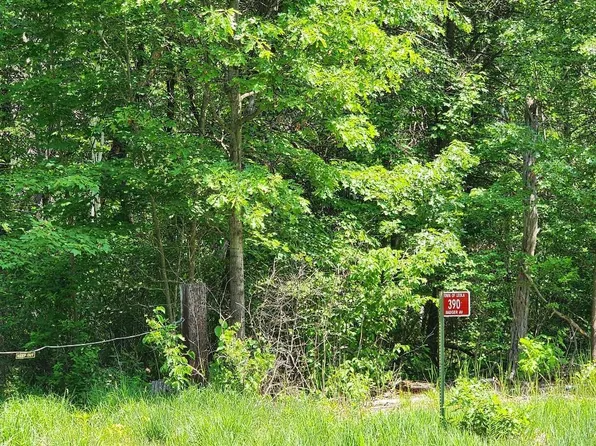 390 Badger Avenue, Hancock, WI 54943