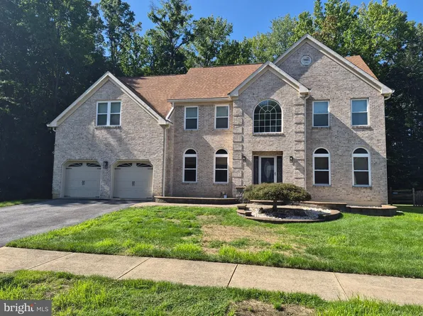 422 Post Oak Ln, Newark, DE 19702