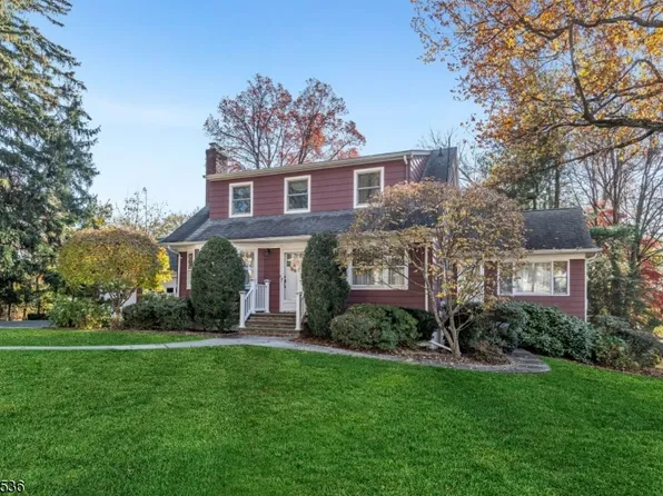 72 E Center St, Midland Park Boro, NJ 07432