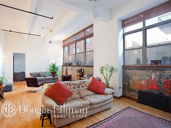 5th image of 970 Kent Ave APT 113