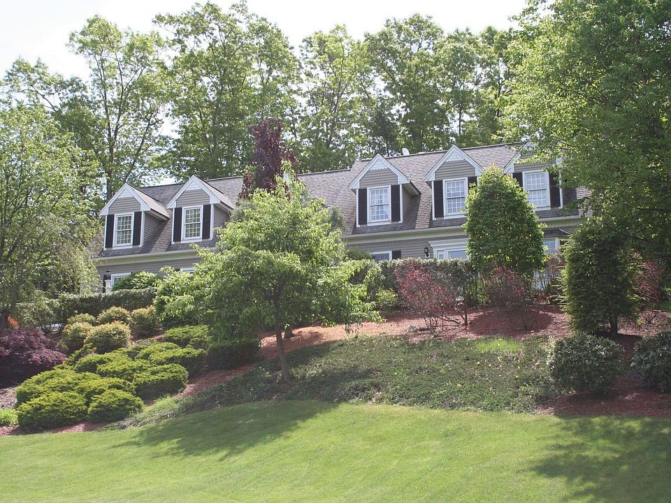 1st image of 3 Kimball Hill Dr