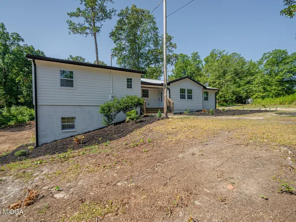 570 Kimberly Dr, Byron, GA 31008