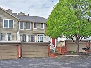 2207 Clayville Ct, Chesterfield, MO 63017