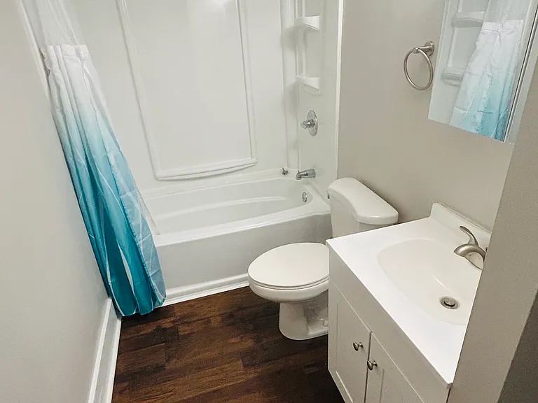 525 Clubhouse Dr — Photo 16
