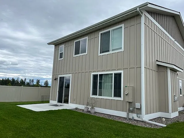 4 bed, 2.5 bath, 2016 sqft, $3,500 — Photo 3