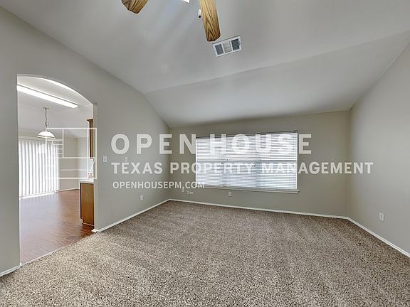 4th image of 208 Hopewell Dr