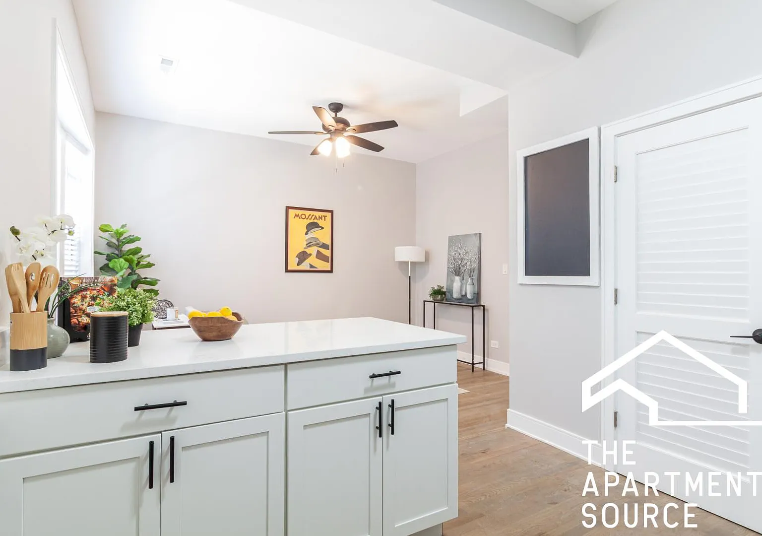 2 bed, 1200 sqft, $3,175 — Photo 4