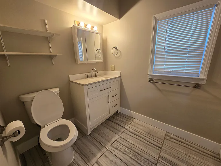 410 E Grand River Ave #2 — Photo 12