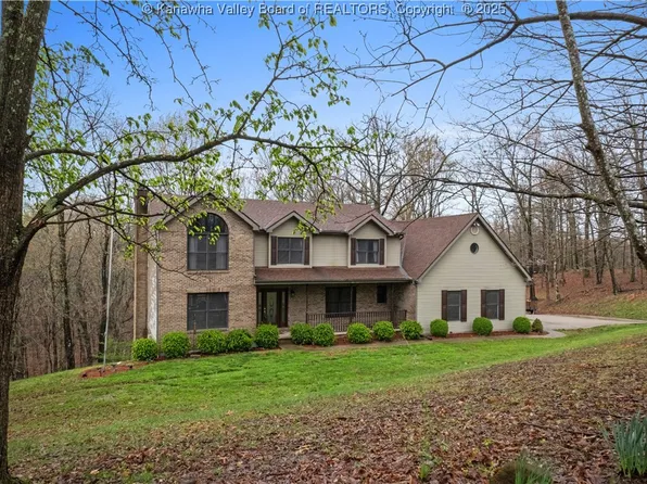 35 Timberwood Dr, Scott Depot, WV 25560