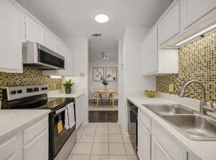 9600 Royal Ln APT 201, Dallas, TX 75243