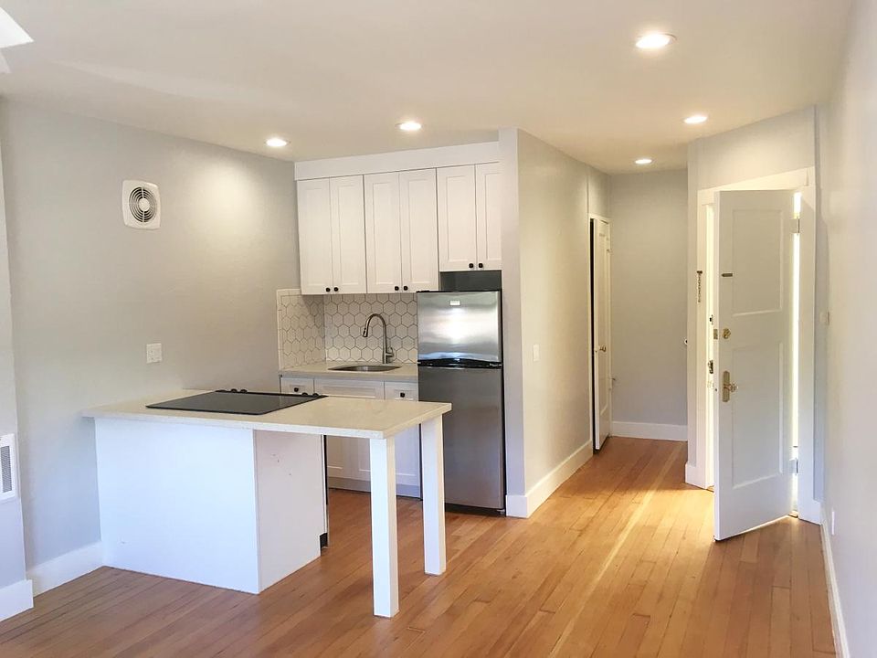 1st image of 255 Center Ave #1
