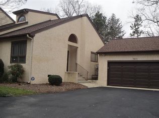 1961 Eastchester Dr UNIT D, High Pt, NC 27265