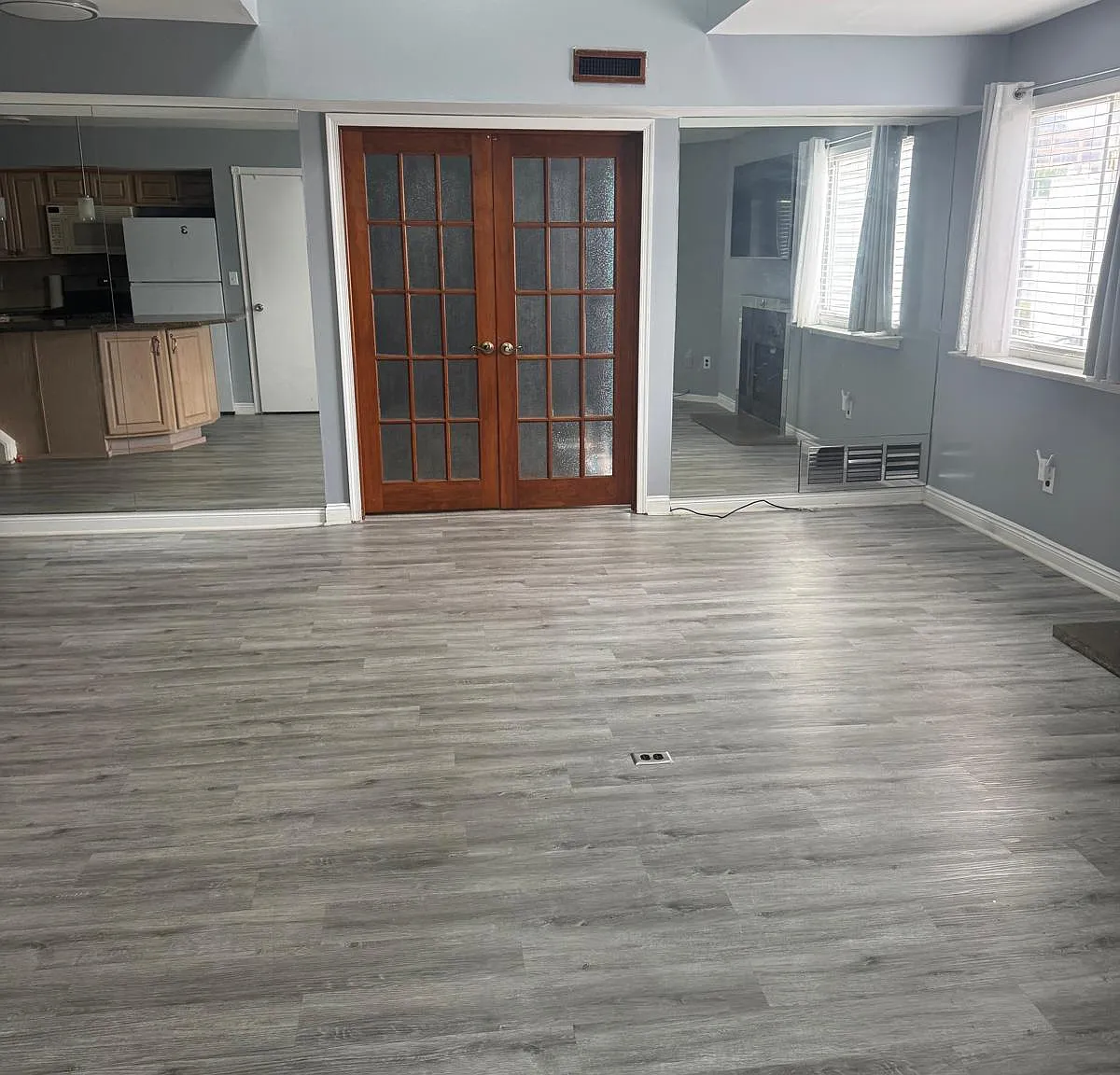 2 bed, 1118 sqft, $2,200 — Photo 2