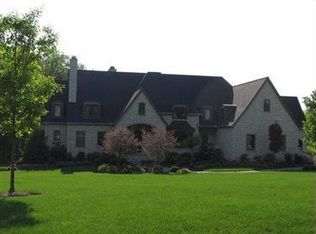 1010 Cascades Dr, Aurora, OH 44202