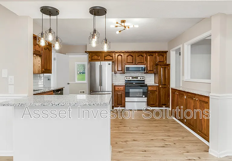 9109 Goddard St — Photo 14