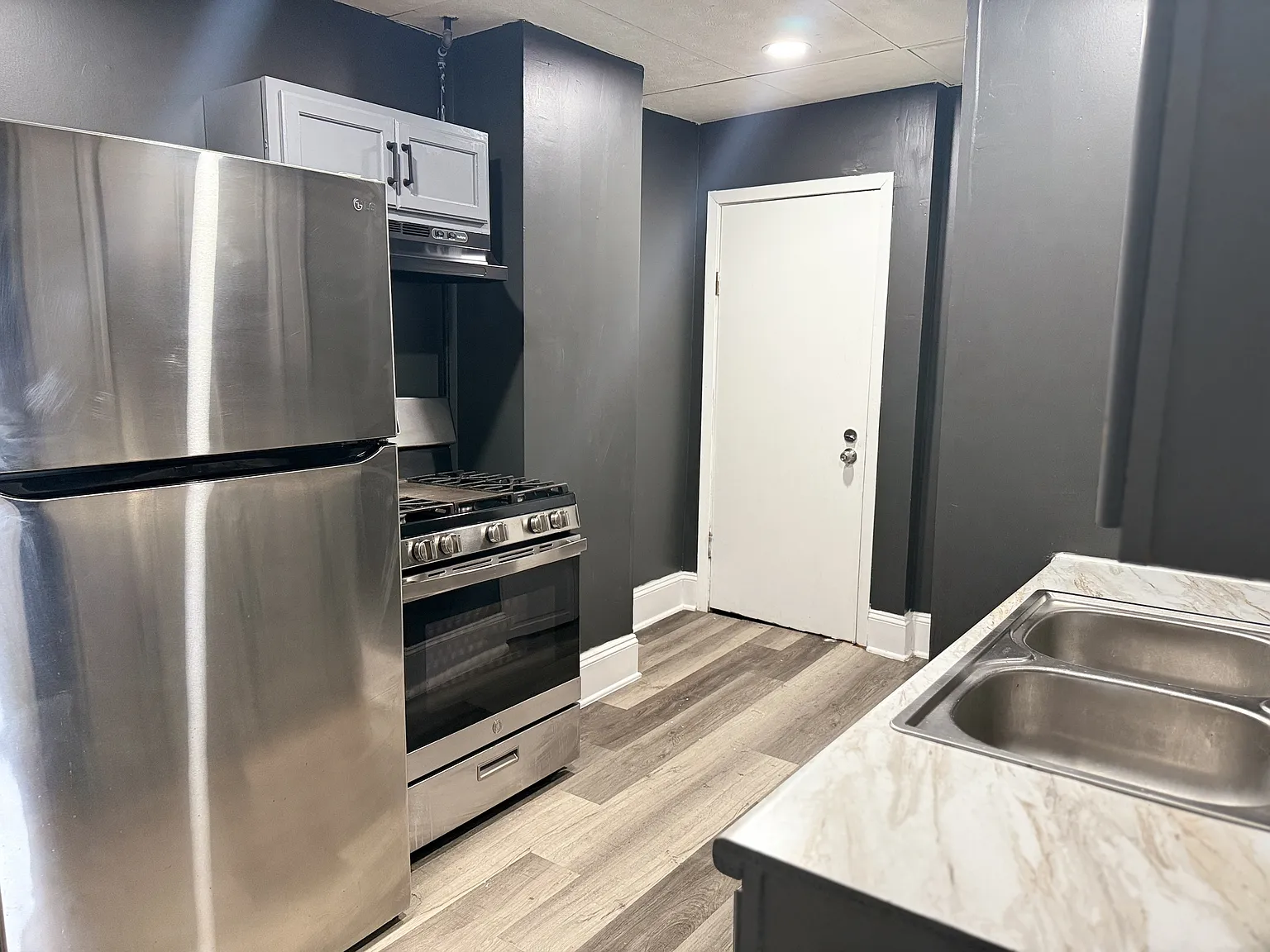7450 South Maryland Avenue/824 E 75th St — Photo 4