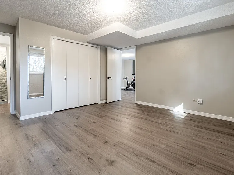 3295 W Parade Cir — Photo 25