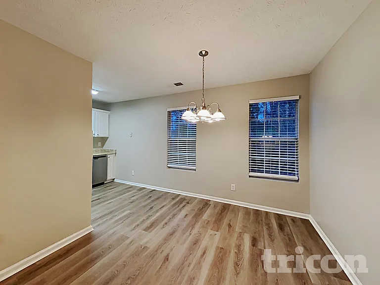 3303 Homeward Trl — Photo 6