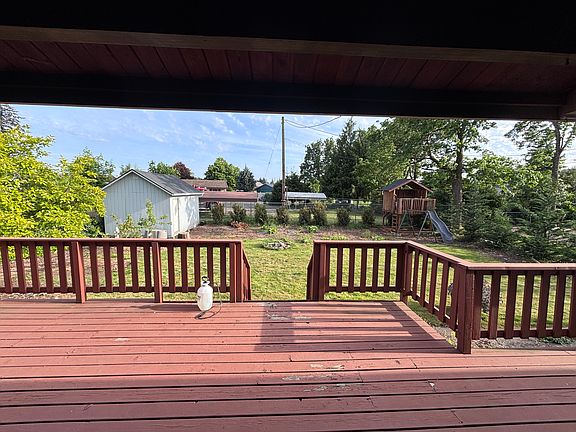 3rd image of 530 Shaff Rd