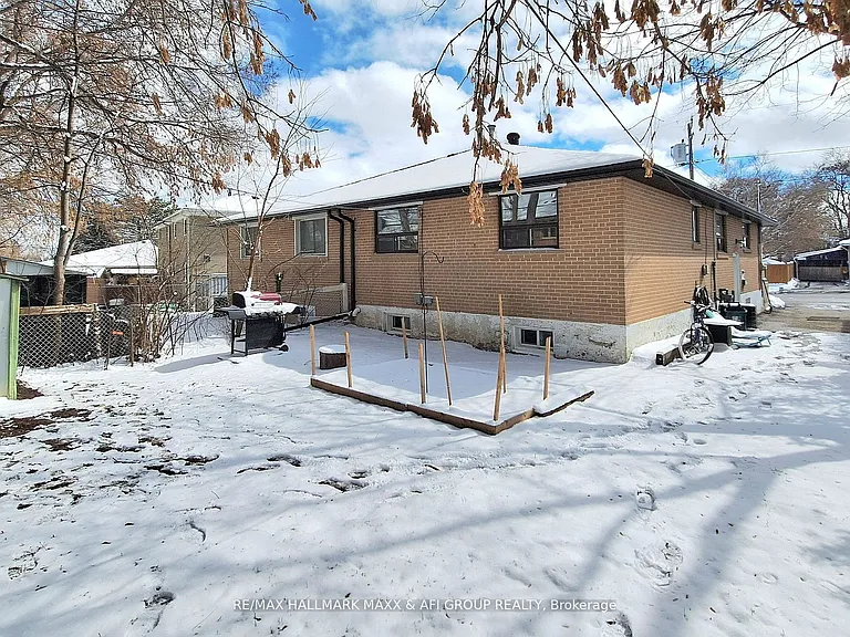 207 Septonne Ave #MAIN — Photo 29