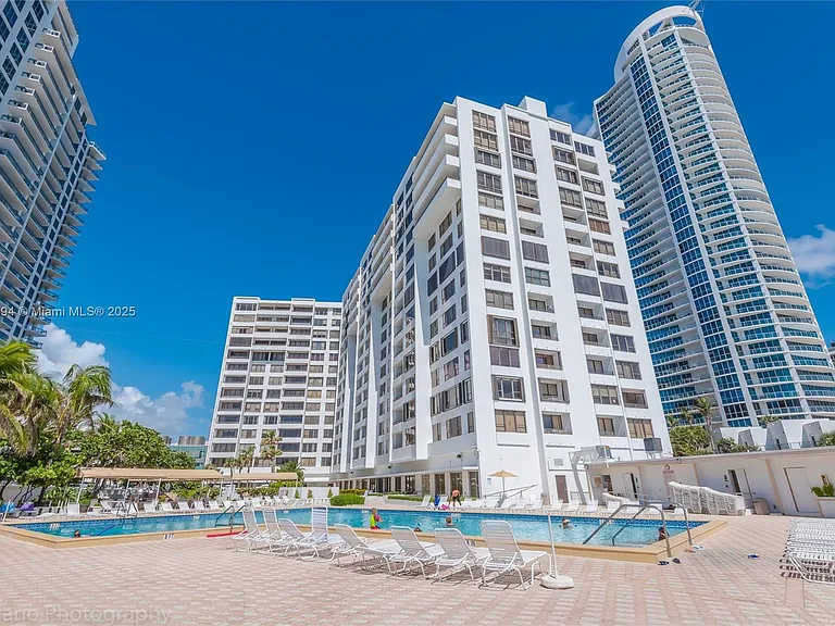 3505 S Ocean Dr #504 — Photo 12