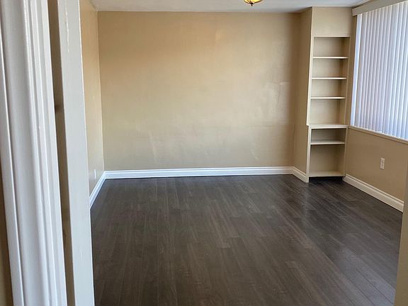 2nd image of 7460 Girard Ave Ste 4