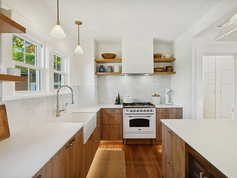 139 Edgemere Dr — Photo 14