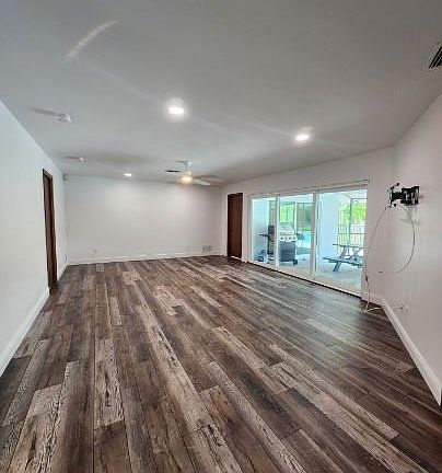 5th image of 5930 Spanish Oaks LN