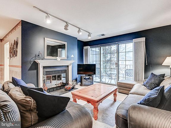 3rd image of 14217 Quail Creek Way Unit 201