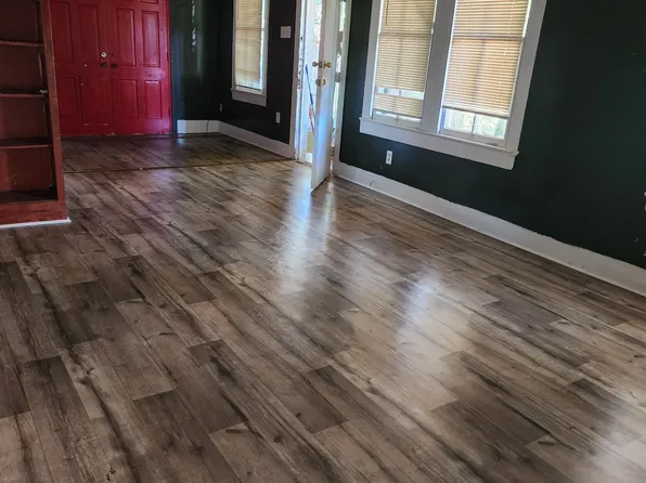 2730 Convention St, Baton Rouge, LA 70806