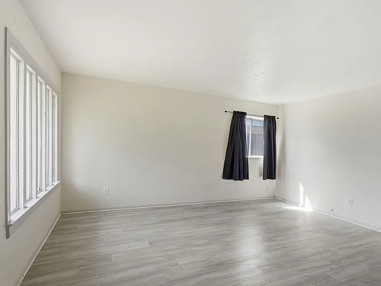 14046 Rolling Hills Ln — Photo 5