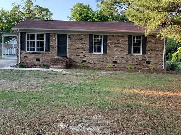 4 Parrish Ct, Wendell, NC 27591