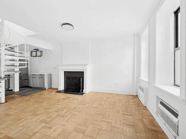 134 West 80th Street image 1 of 7