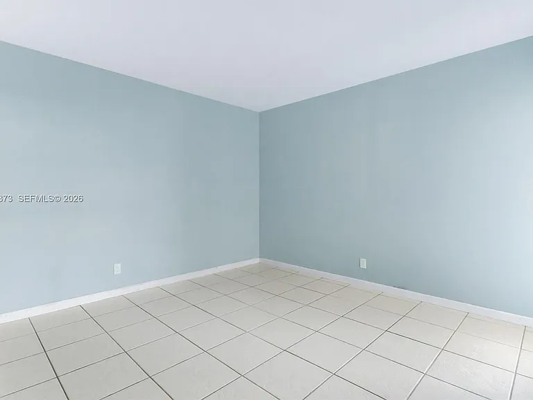3000 NE 16th Ave #405 — Photo 4