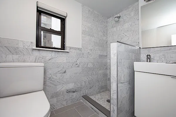 Rented by R New York | media 2