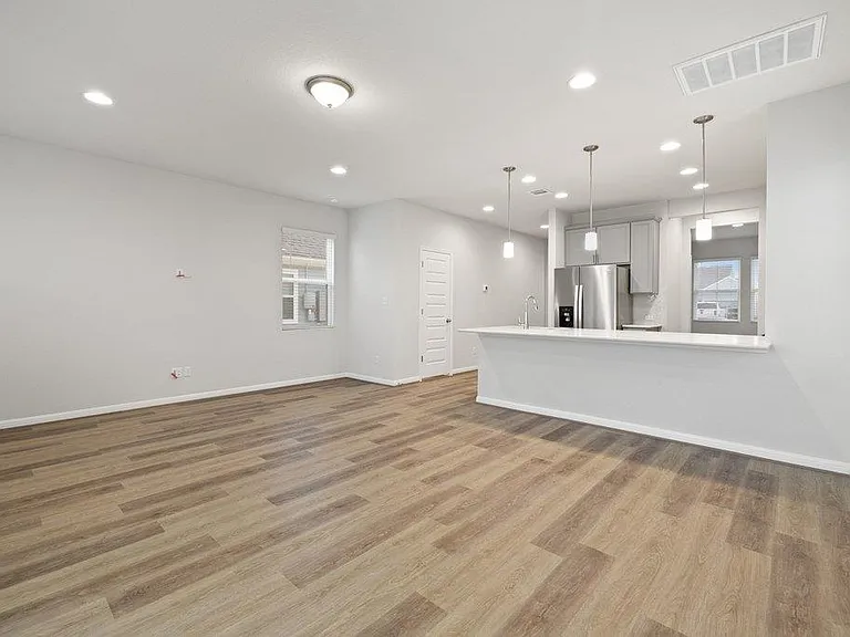 303 Elm Branch Trl — Photo 8