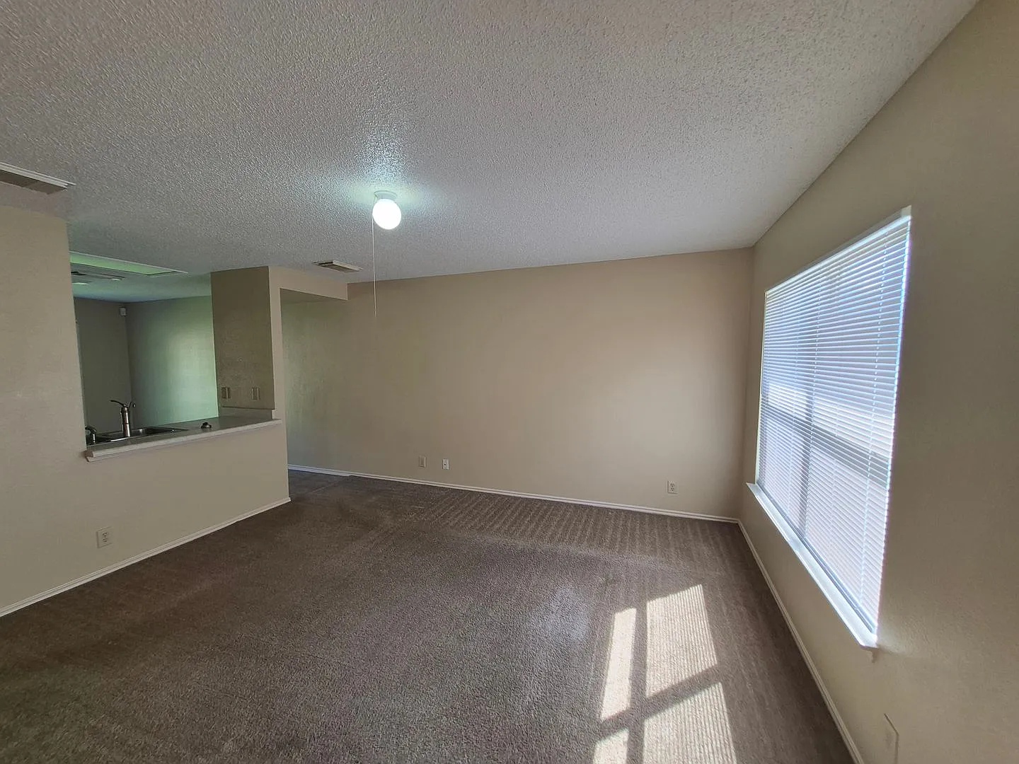 39 Weathering Creek San Antonio, Tx 78238 — Photo 3