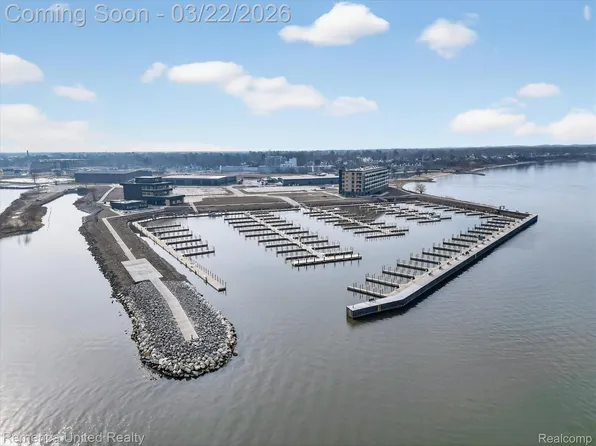 901 Adelaide Cir #601, Muskegon, MI 49441