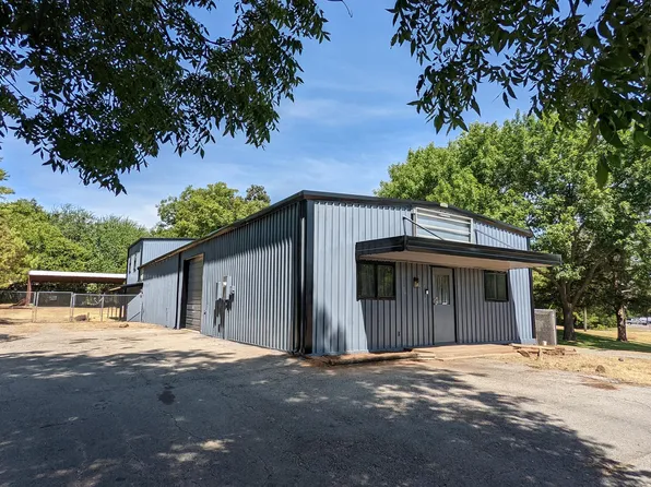 2914 W Morton St, Denison, TX 75020