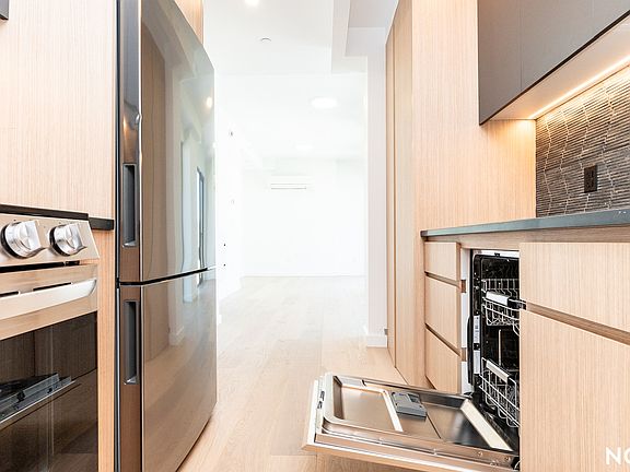 2nd image of 88 Schermerhorn St #19D