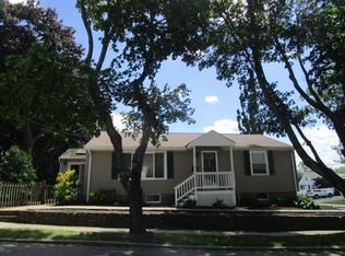 152 Chestnut Ave, Cranston, RI 02910