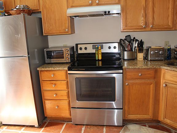 4th image of 781 Hill Dr APT B