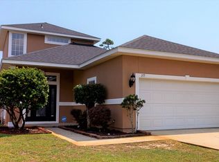 277 Tecumseh Ln, Mary Esther, FL 32569
