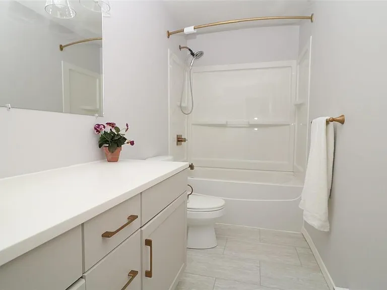 35 Apple Ln #35 — Photo 16